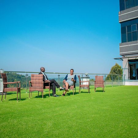 Water Pavilion Hotel Keroka Ngoại thất bức ảnh