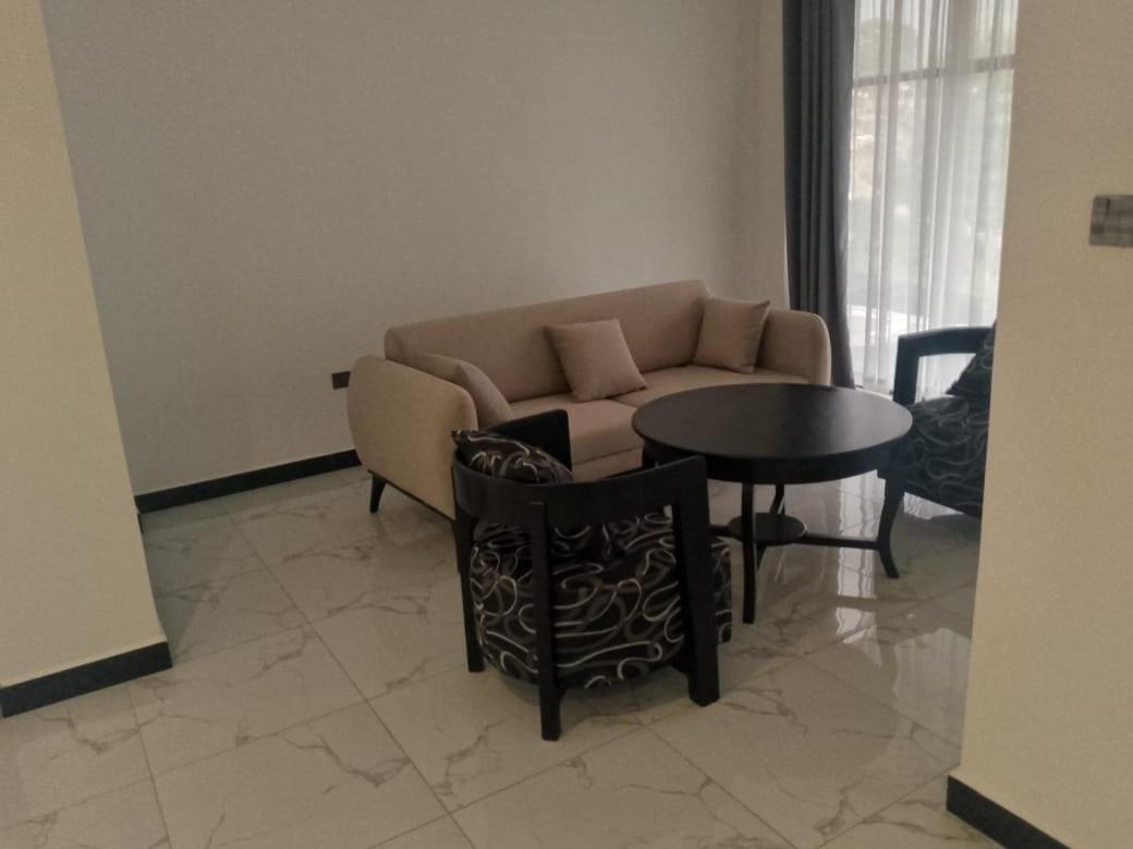 Water Pavilion Hotel Keroka Ngoại thất bức ảnh