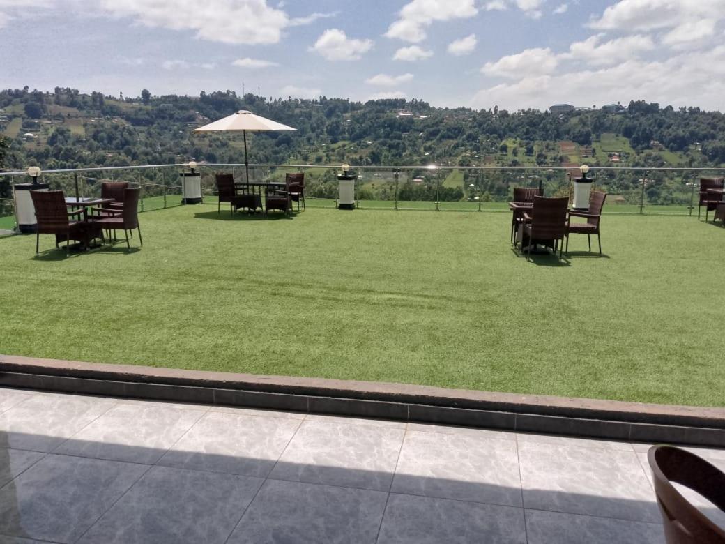 Water Pavilion Hotel Keroka Ngoại thất bức ảnh