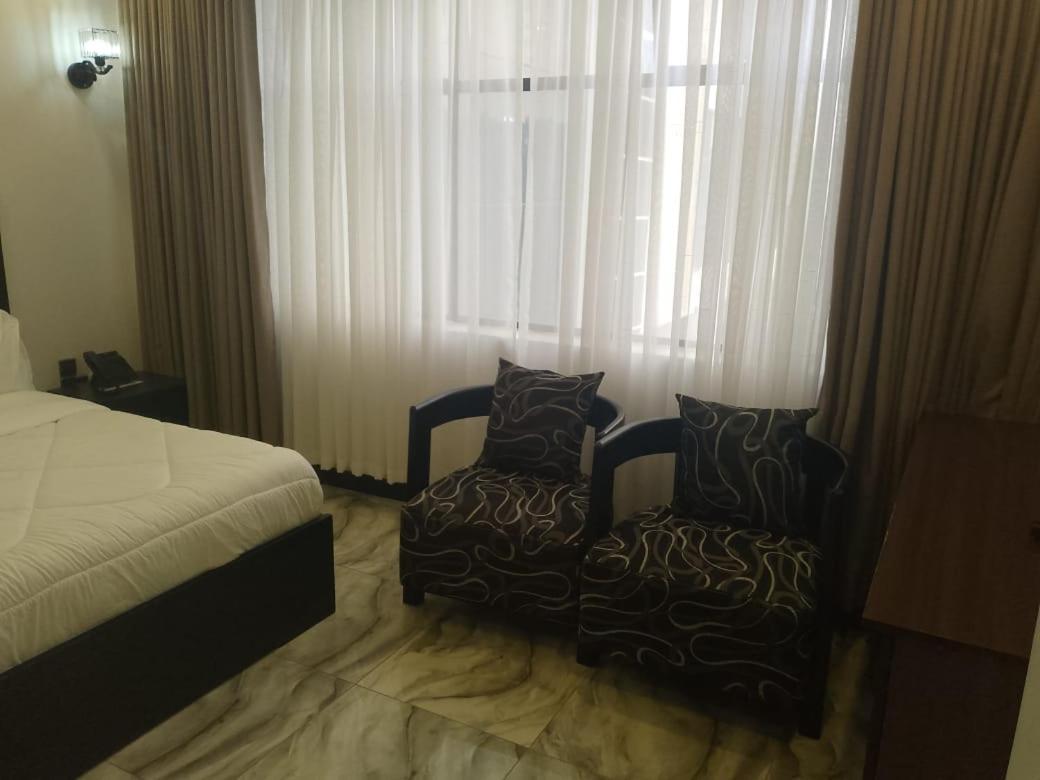 Water Pavilion Hotel Keroka Ngoại thất bức ảnh