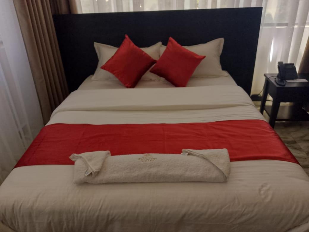 Water Pavilion Hotel Keroka Ngoại thất bức ảnh