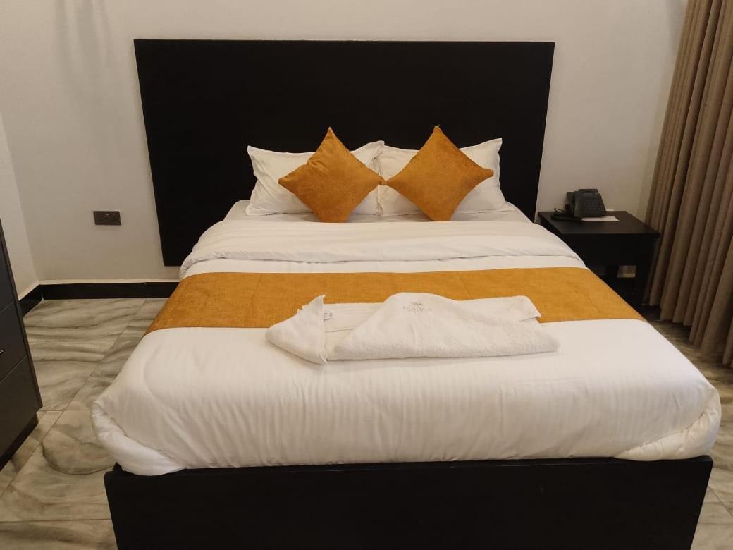 Water Pavilion Hotel Keroka Ngoại thất bức ảnh