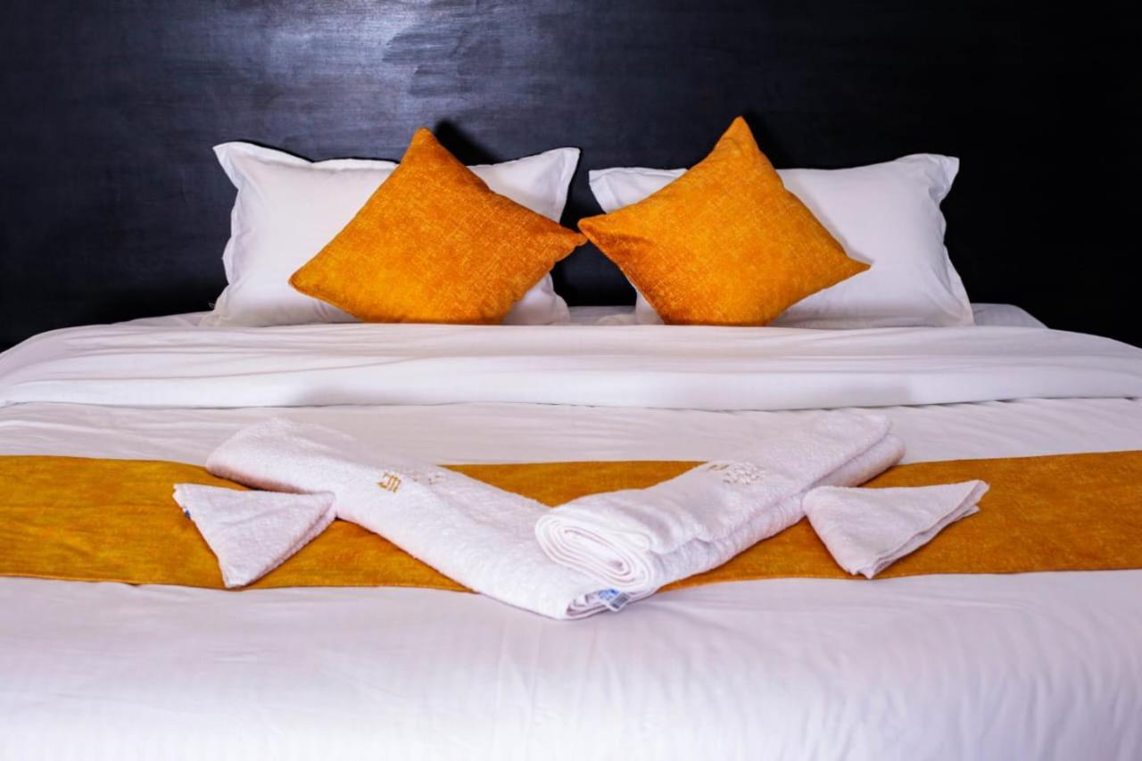 Water Pavilion Hotel Keroka Ngoại thất bức ảnh
